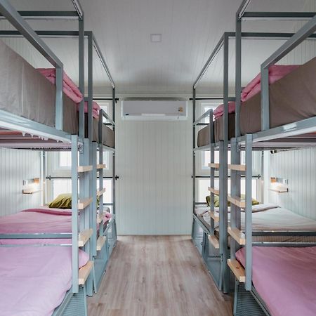 The Yard Hostel צ'יאנג מאי מראה חיצוני תמונה