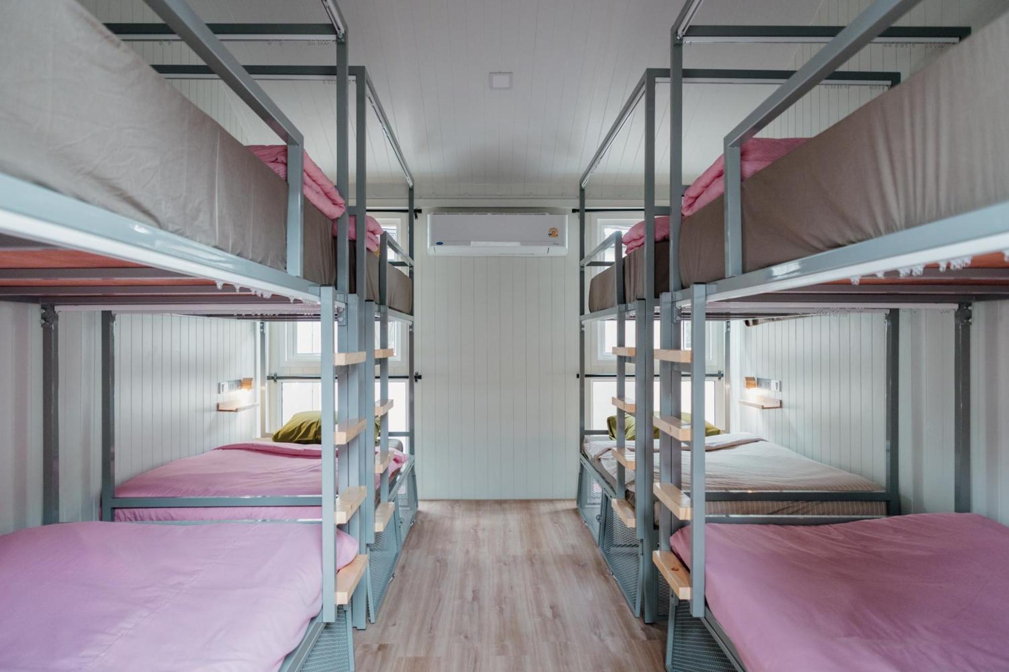 The Yard Hostel צ'יאנג מאי מראה חיצוני תמונה