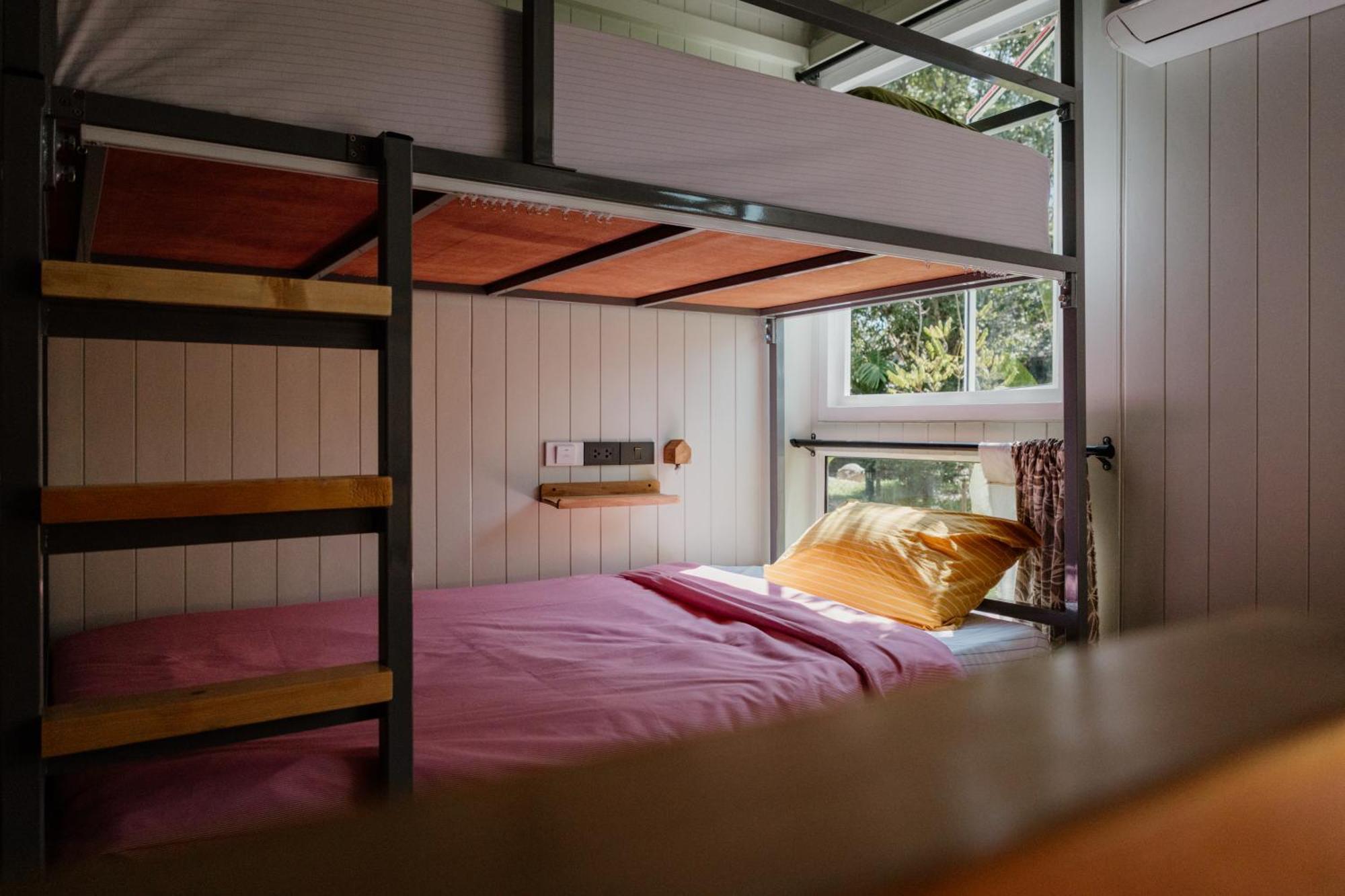 The Yard Hostel צ'יאנג מאי מראה חיצוני תמונה
