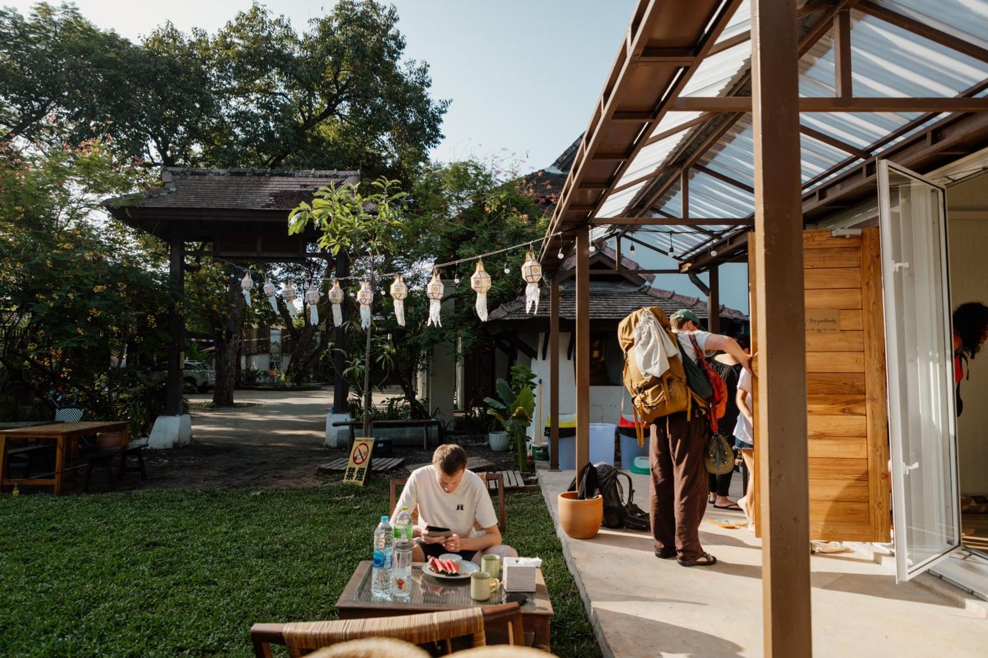 The Yard Hostel צ'יאנג מאי מראה חיצוני תמונה