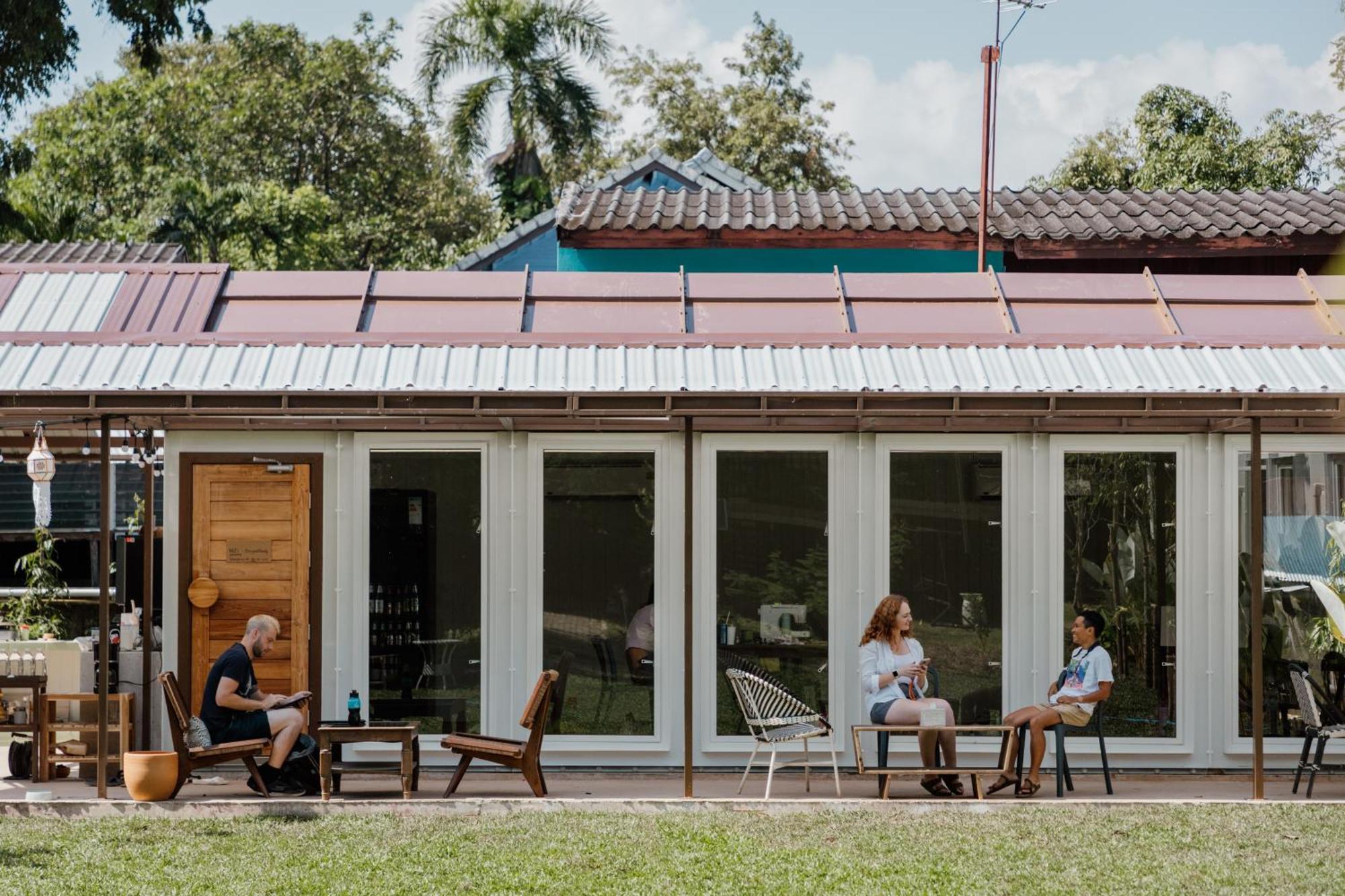 The Yard Hostel צ'יאנג מאי מראה חיצוני תמונה